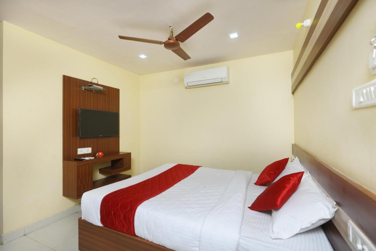 Oyo 7224 Krishna Prasad Hotell Chennai Exteriör bild