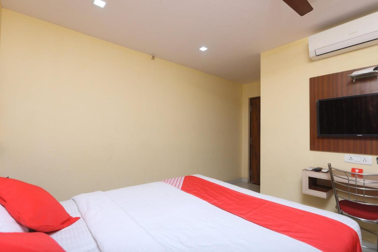 Oyo 7224 Krishna Prasad Hotell Chennai Exteriör bild