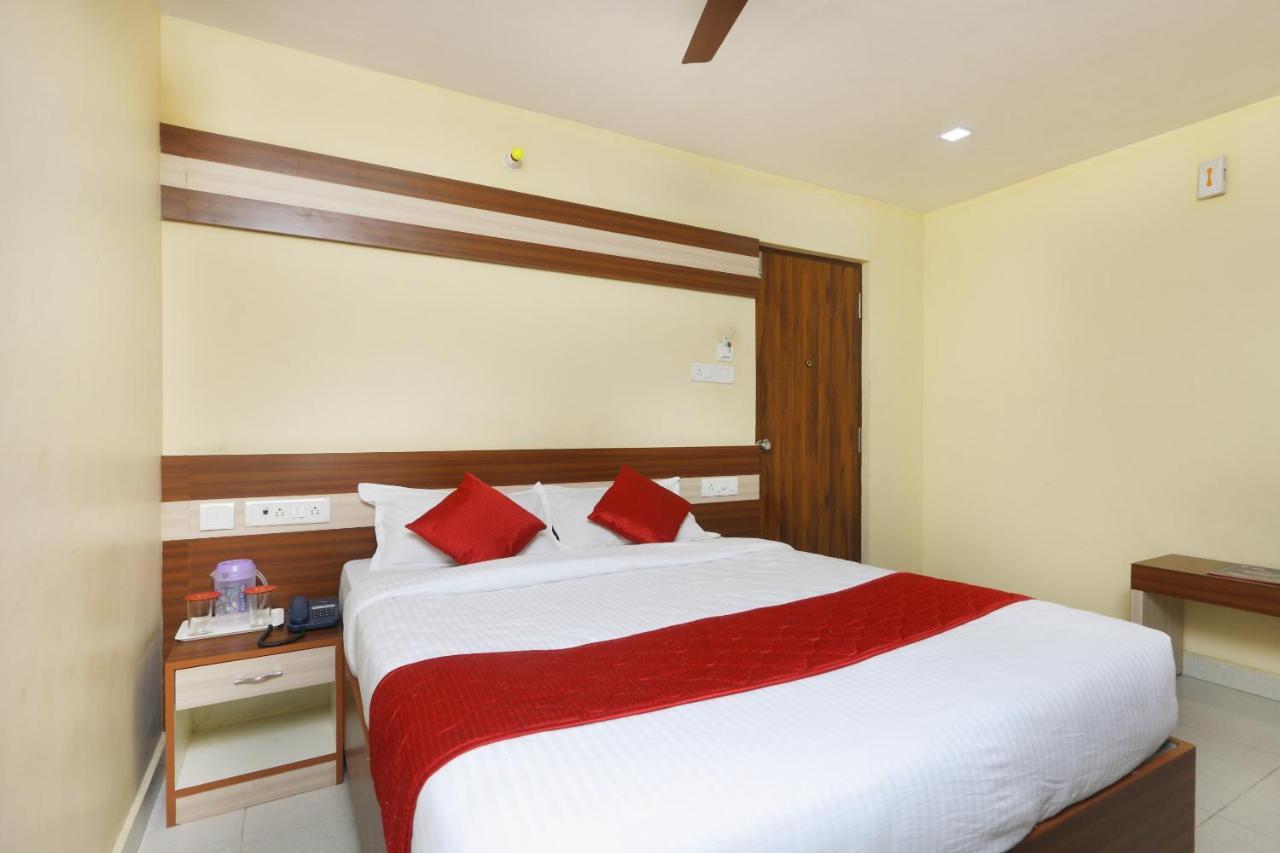 Oyo 7224 Krishna Prasad Hotell Chennai Exteriör bild