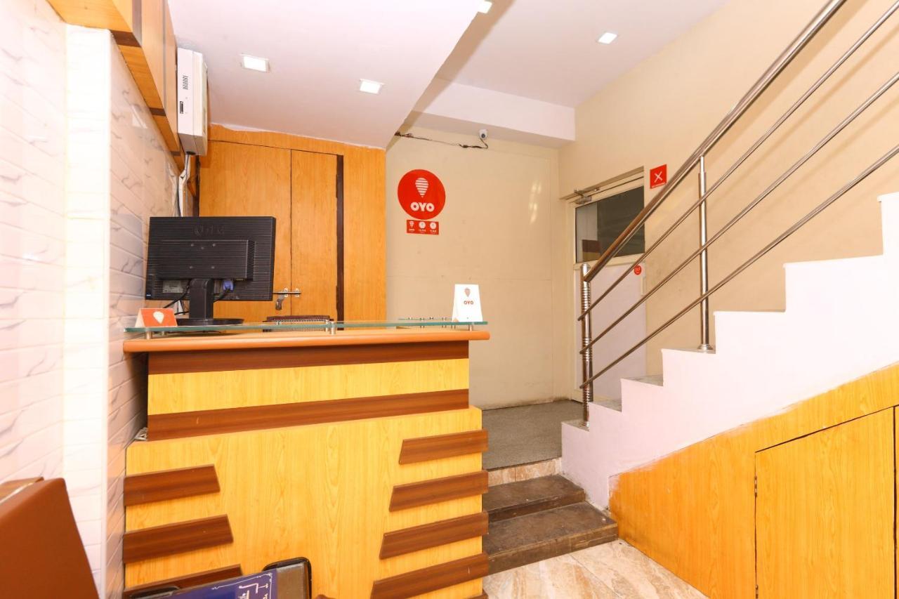 Oyo 7224 Krishna Prasad Hotell Chennai Exteriör bild