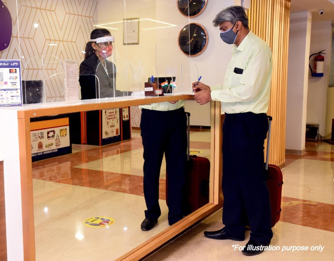 Oyo 7224 Krishna Prasad Hotell Chennai Exteriör bild